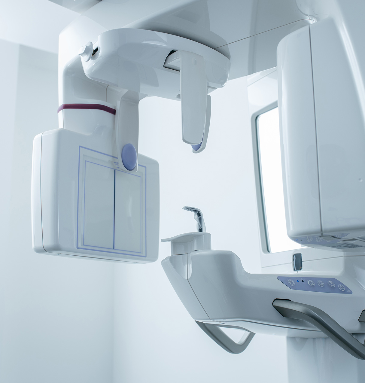 DH Dental   Prosthodontics | Invisalign reg , Emergency Treatment and Dental Bridges