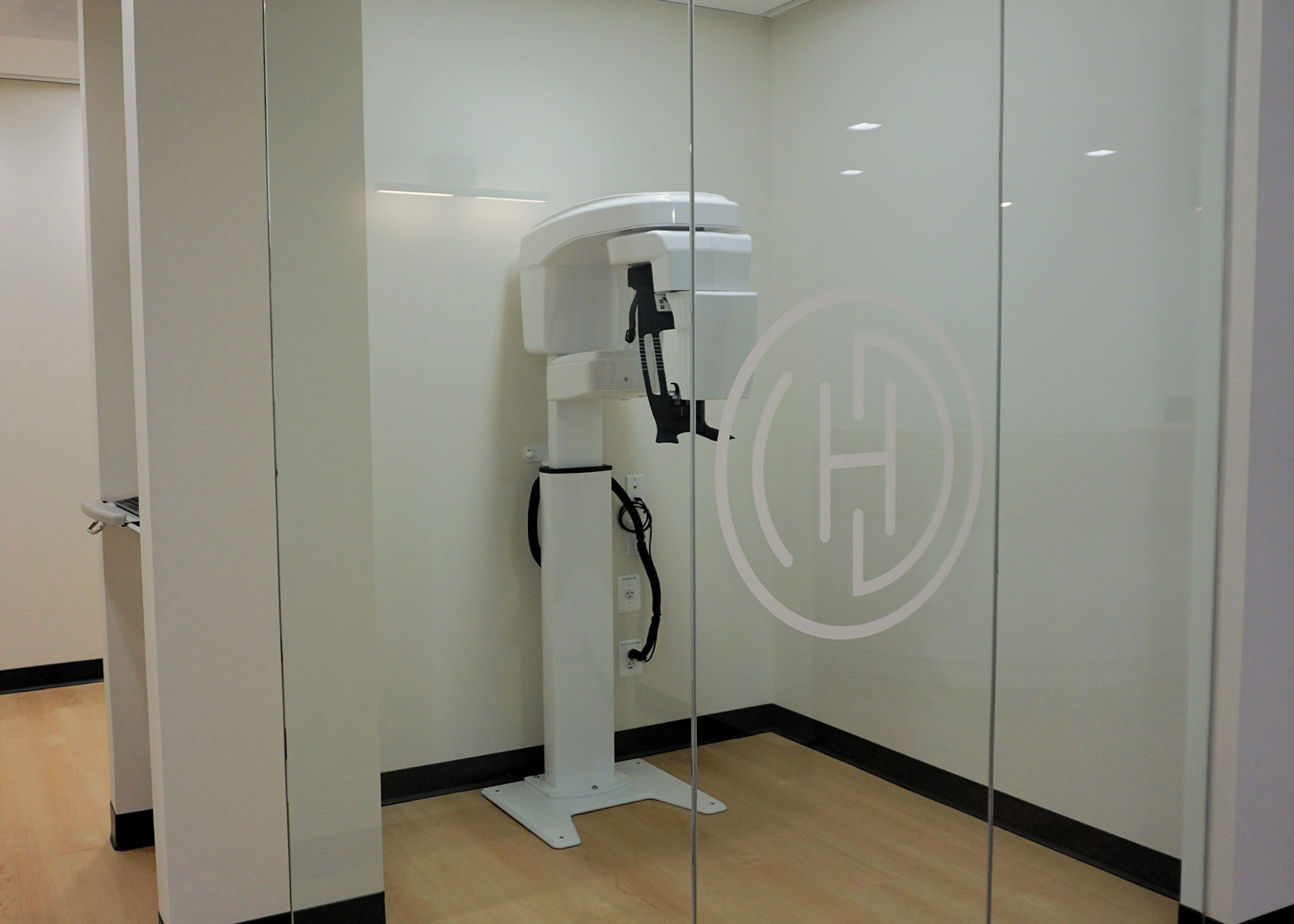 DH Dental & Prosthodontics | Cleanings & Exams, Dentures and Dental Implants